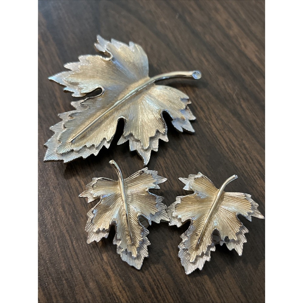 Vintage Sarah Coventry Gold Silver Tone Maple Brooch‎ & Clip Earrings